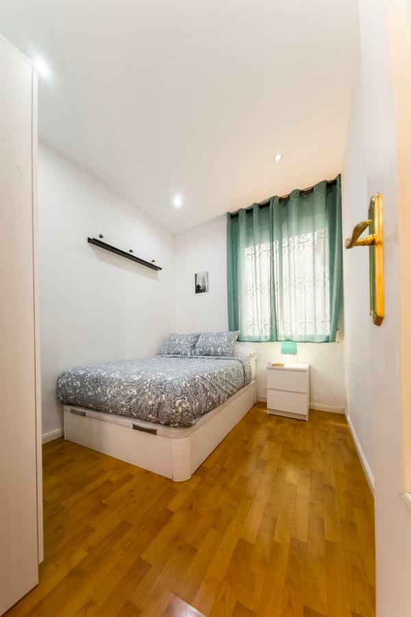 Colegiata Apartment มาดริด ภายนอก รูปภาพ