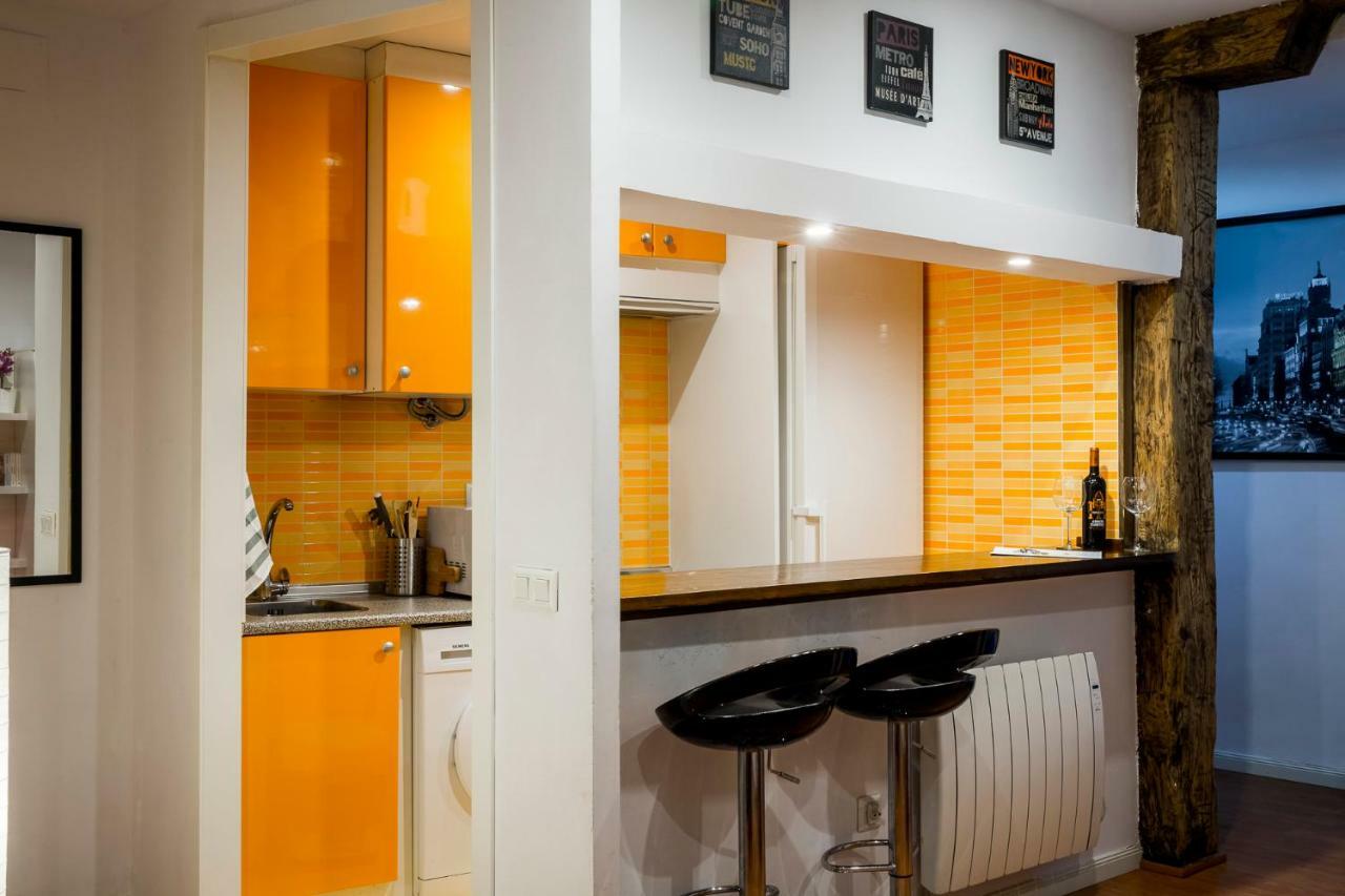 Colegiata Apartment มาดริด ภายนอก รูปภาพ