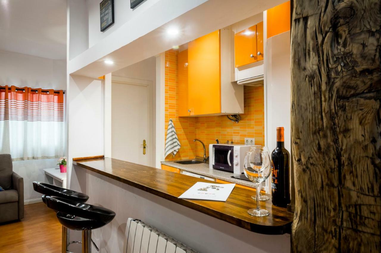 Colegiata Apartment มาดริด ภายนอก รูปภาพ